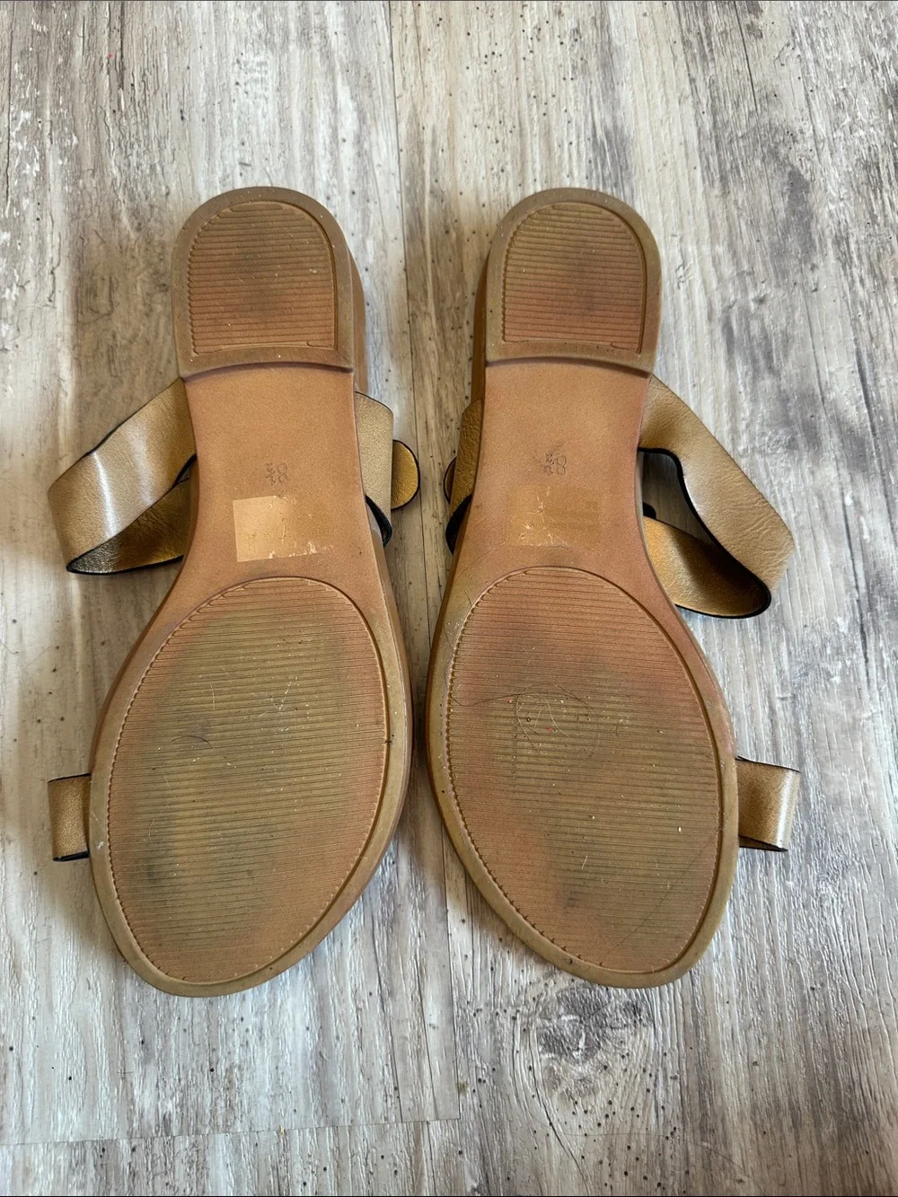 Kelly & Katie Tan Strappy Buckle Slide Sandals 8.5 super comfortable!